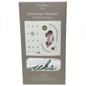 C.R. Gibson Baby Milestone Blanket with (6) Photo Props (NWT)